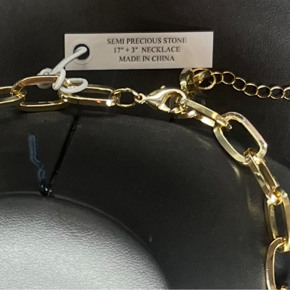 NWT ⚜️💎⚜️ Natasha Couture Fabulous Semi Precious Stone Charms Necklace - Picture 6 of 6